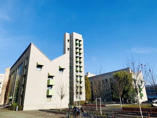 A British writer Shumon Basar references the metallic flowers of Hejduk on the facade as,“grips for angels to hold onto when they climb the sides of the tower” inspired by “Wings of Desire"by Wim Wenders. | Photo © Boštjan Bugarič